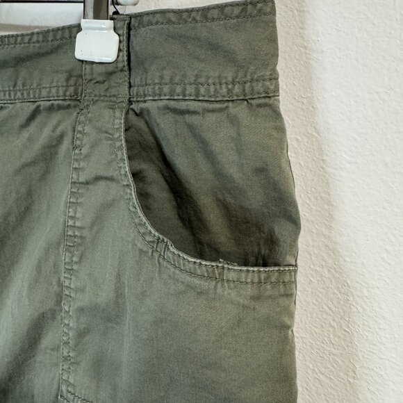 St. John's Bay Skirt Skort 20W Army Green Utility Pockets Cotton Stretch - Picture 2 of 9